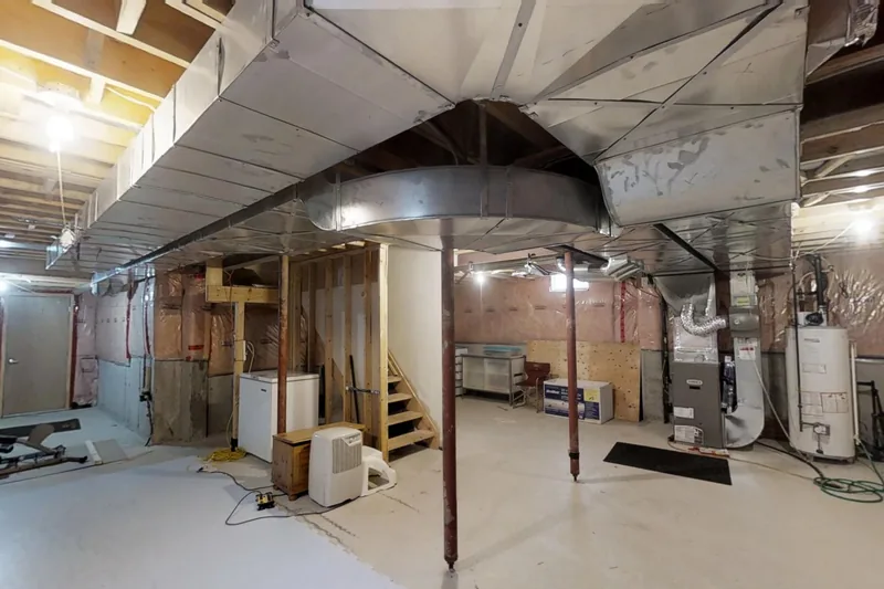 Thornhill: a finished Harmony basement, in the 3D tour