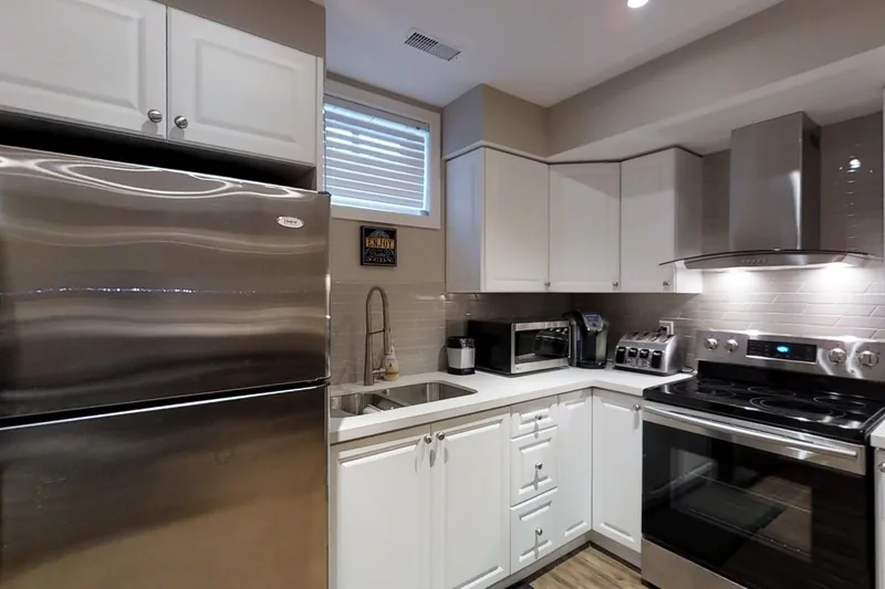 King City: a finished Harmony basement, in the 3D tour