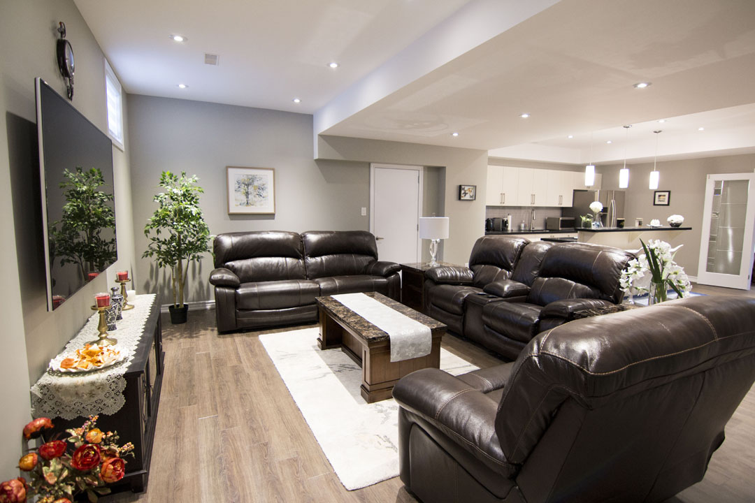 Basement family room in Concord, Vaughan, by Harmony Basements